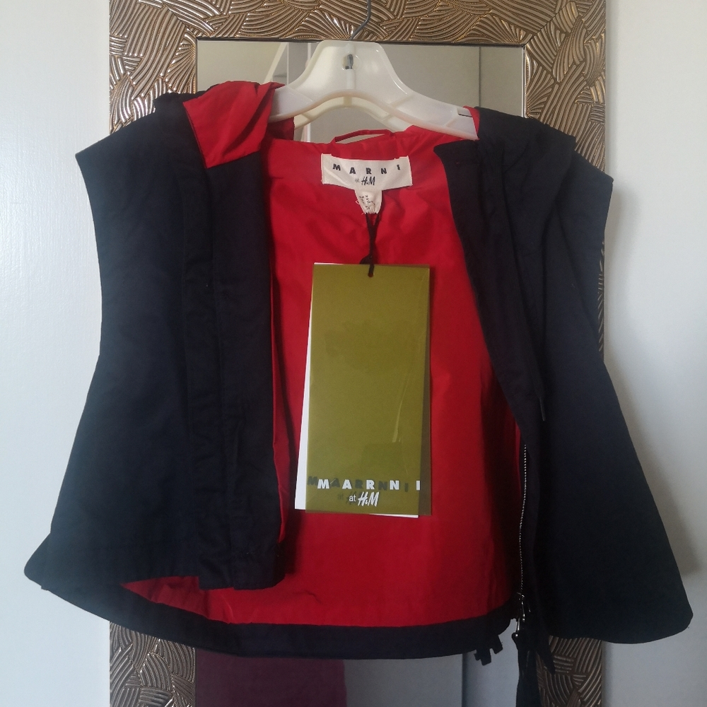 NWT Marni x H&M navy cropped vest